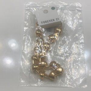 NWT Forever 21 Shiny Necklace